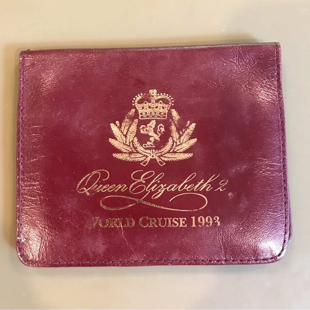 Vintage QE2 dark red leather wallet!